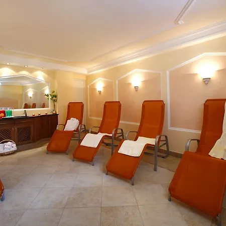 Hotel Ingram 3*